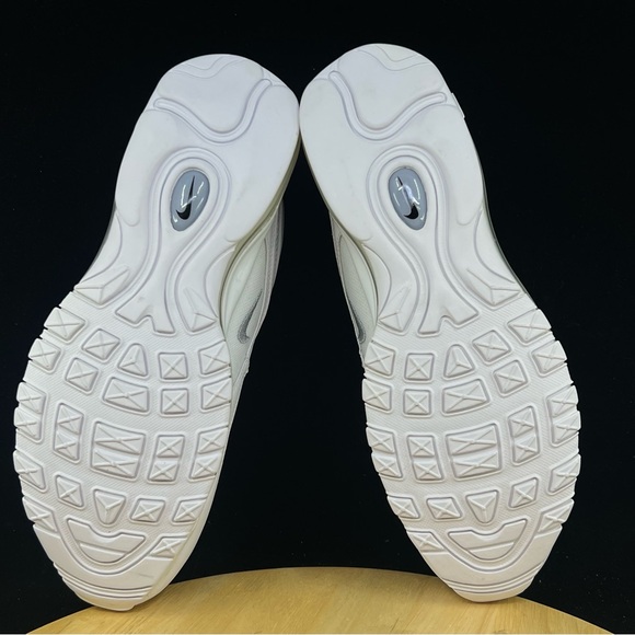 Nike Air Max 97 Triple White Wolf Grey Sneakers 921826 101 Men's Size 11 NEW - Picture 10 of 10